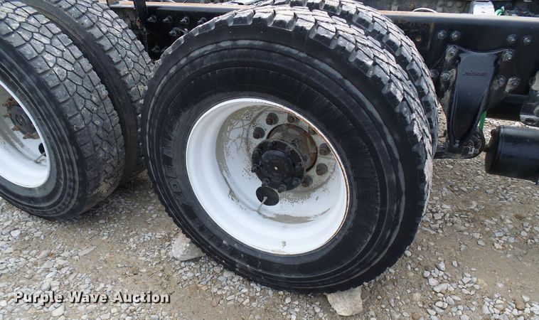 image for item DD1789 2017 Freightliner Business Class M2 truck cab and chassis