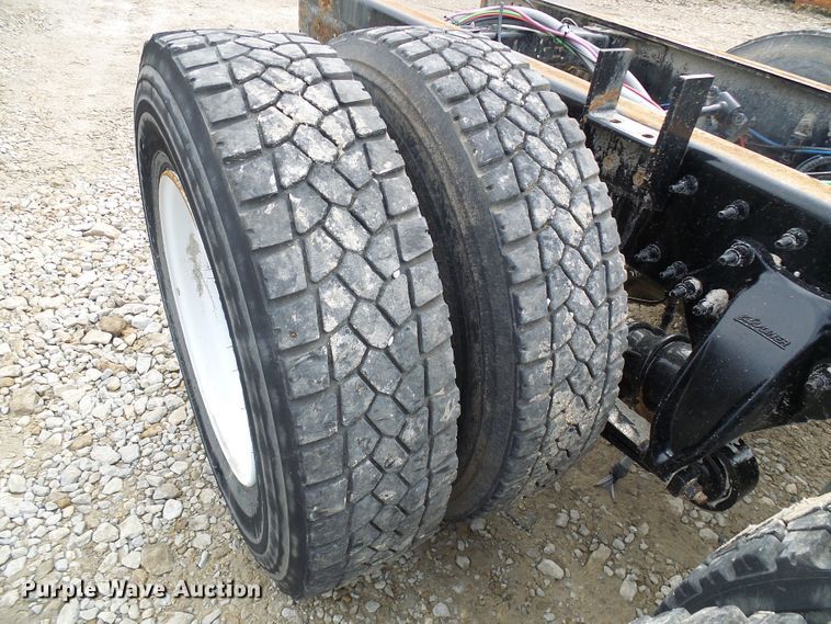 image for item DD1789 2017 Freightliner Business Class M2 truck cab and chassis