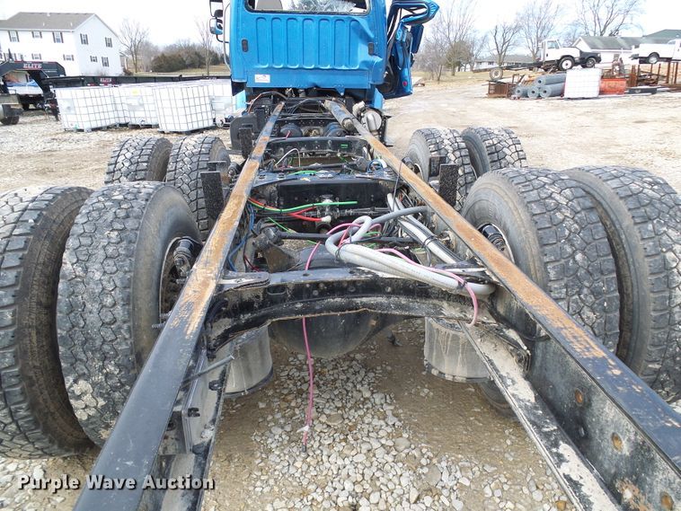 image for item DD1789 2017 Freightliner Business Class M2 truck cab and chassis