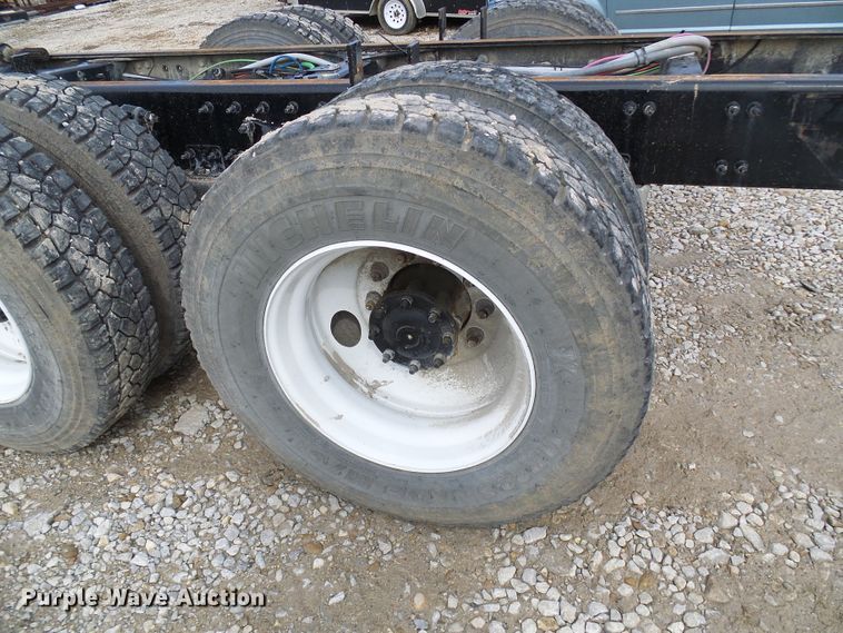 image for item DD1789 2017 Freightliner Business Class M2 truck cab and chassis