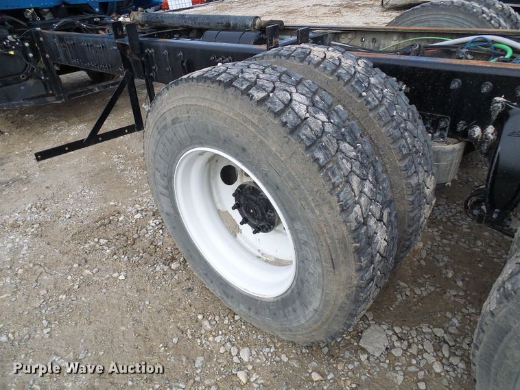 image for item DD1789 2017 Freightliner Business Class M2 truck cab and chassis