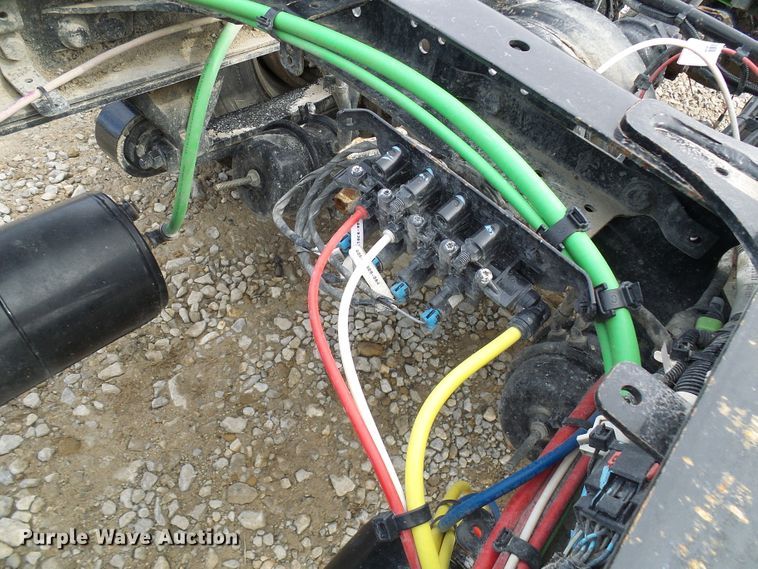 image for item DD1789 2017 Freightliner Business Class M2 truck cab and chassis