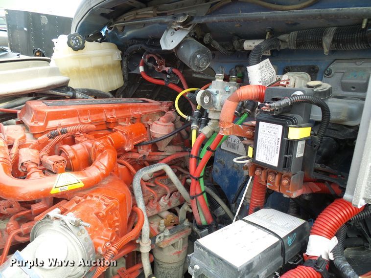 image for item DD1789 2017 Freightliner Business Class M2 truck cab and chassis