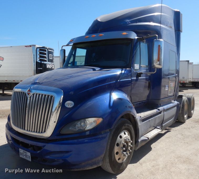 image for item DD3036 2011 International ProStar Eagle semi truck