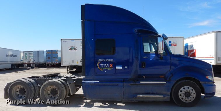 image for item DD3036 2011 International ProStar Eagle semi truck