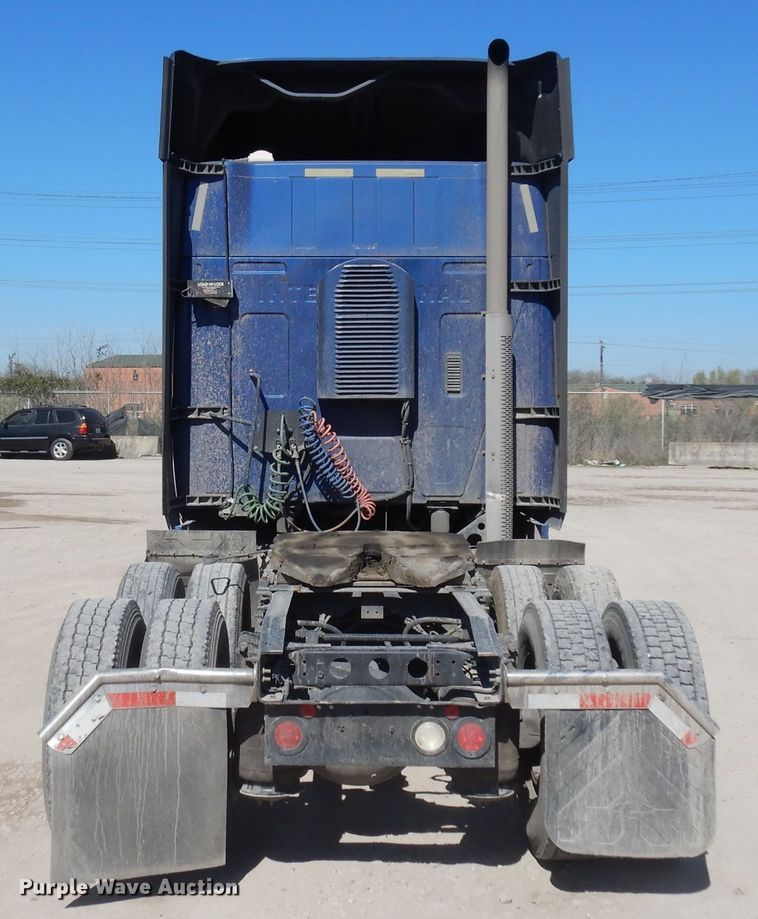 image for item DD3036 2011 International ProStar Eagle semi truck