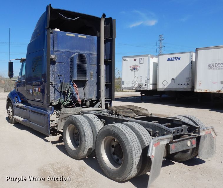 image for item DD3036 2011 International ProStar Eagle semi truck