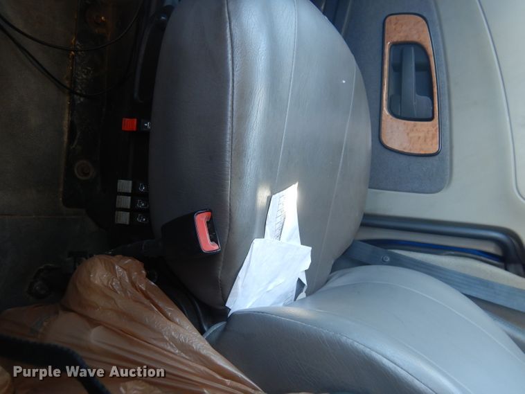 image for item DD3036 2011 International ProStar Eagle semi truck