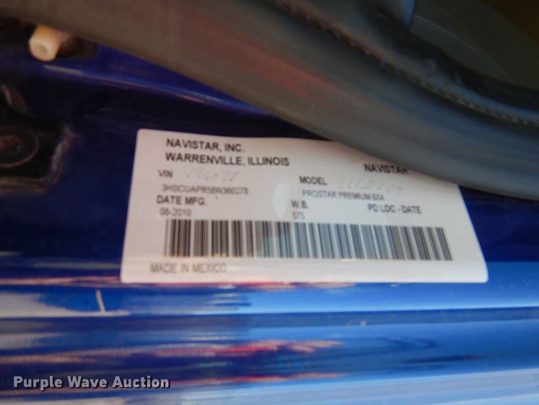 image for item DD3036 2011 International ProStar Eagle semi truck