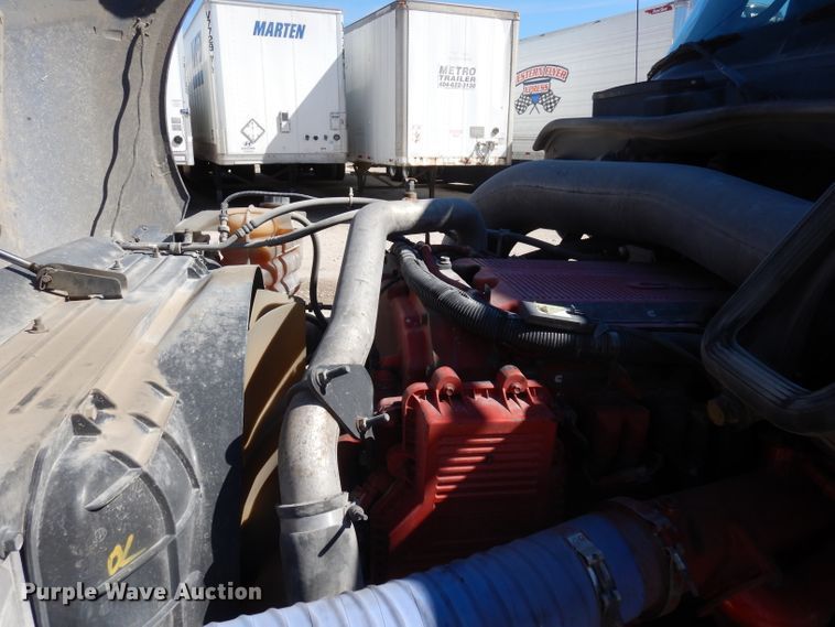 image for item DD3036 2011 International ProStar Eagle semi truck