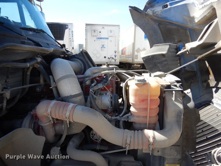 image for item DD3036 2011 International ProStar Eagle semi truck