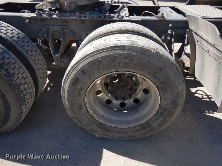 image for item DD3036 2011 International ProStar Eagle semi truck