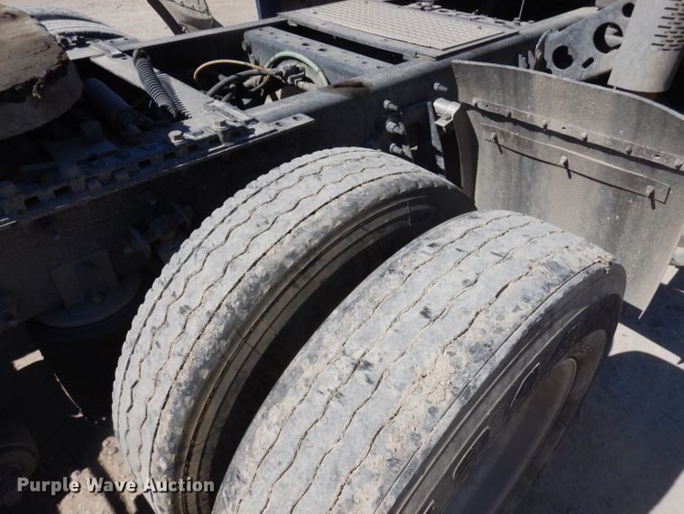 image for item DD3036 2011 International ProStar Eagle semi truck