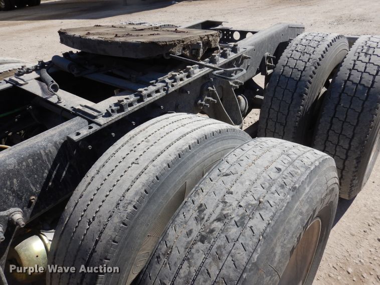 image for item DD3036 2011 International ProStar Eagle semi truck