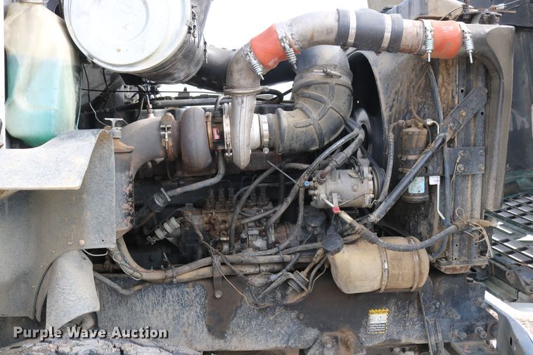 image for item DD6084 1992 Mack CH613 semi truck