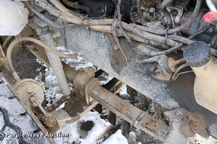 image for item DD6084 1992 Mack CH613 semi truck