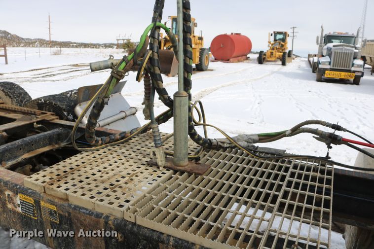 image for item DD6084 1992 Mack CH613 semi truck