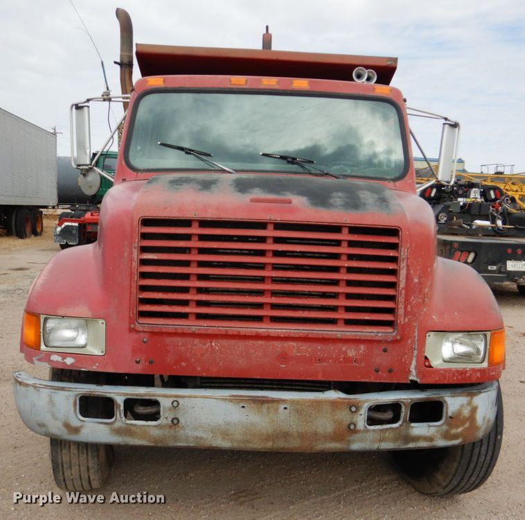 image for item DF7362 1990 International 4900 dump truck