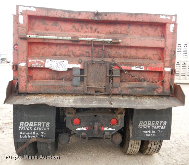 image for item DF7362 1990 International 4900 dump truck