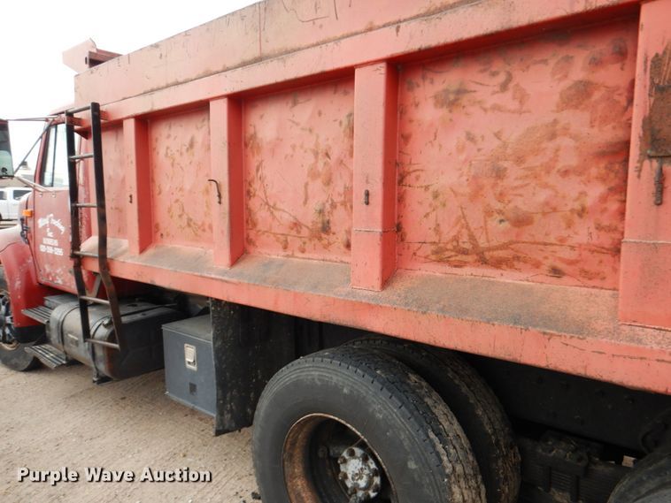 image for item DF7362 1990 International 4900 dump truck