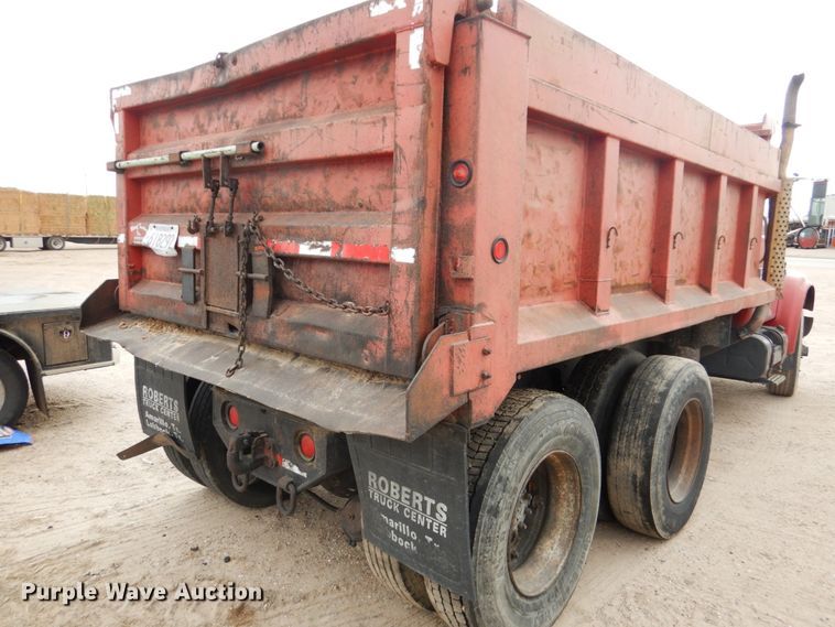 image for item DF7362 1990 International 4900 dump truck
