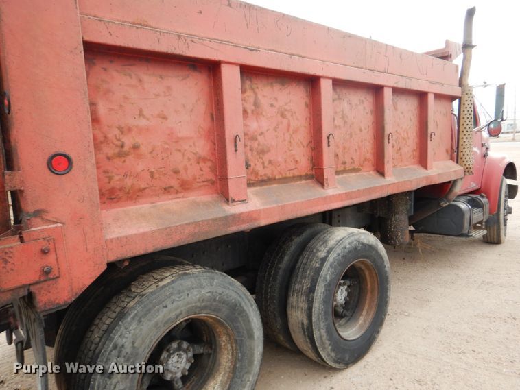 image for item DF7362 1990 International 4900 dump truck