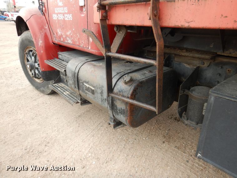 image for item DF7362 1990 International 4900 dump truck