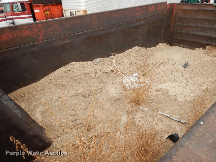 image for item DF7362 1990 International 4900 dump truck