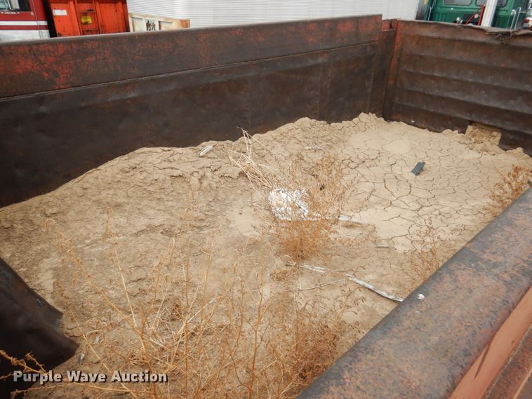 image for item DF7362 1990 International 4900 dump truck