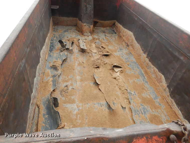 image for item DF7362 1990 International 4900 dump truck