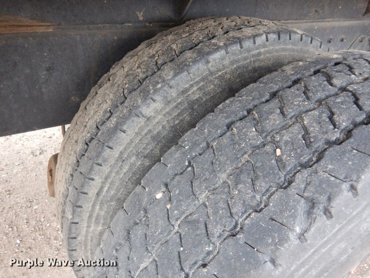 image for item DF7362 1990 International 4900 dump truck