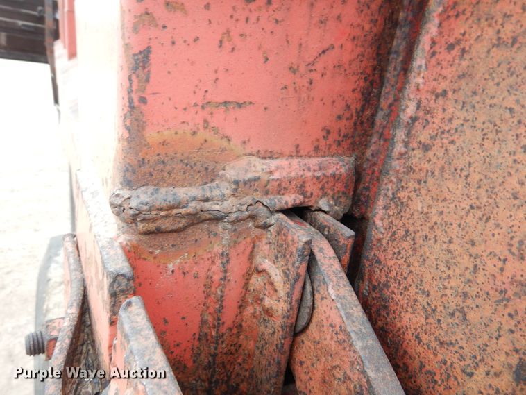 image for item DF7362 1990 International 4900 dump truck