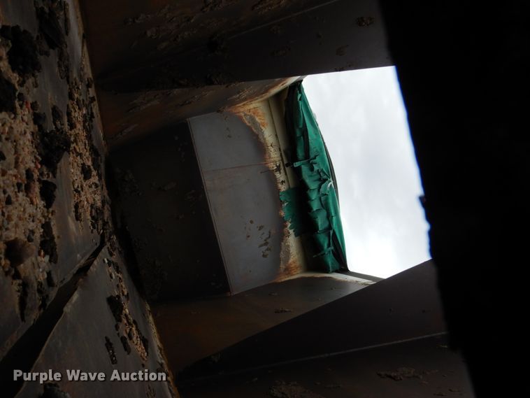 image for item DF7365 2000 Red River BD237 bottom dump trailer