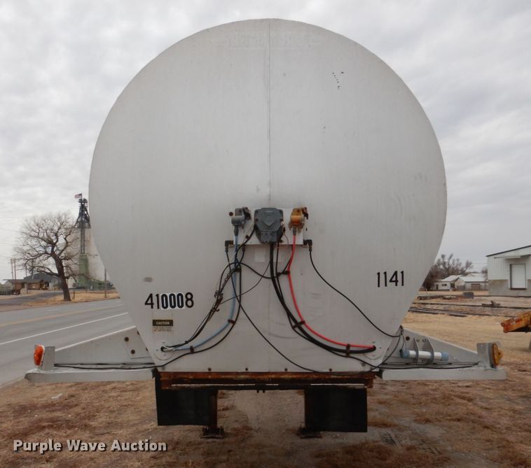 image for item DF7366 1979 Pullman Trailmobile T43I-12AF tank trailer