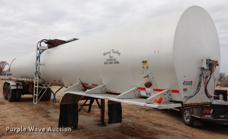 image for item DF7366 1979 Pullman Trailmobile T43I-12AF tank trailer