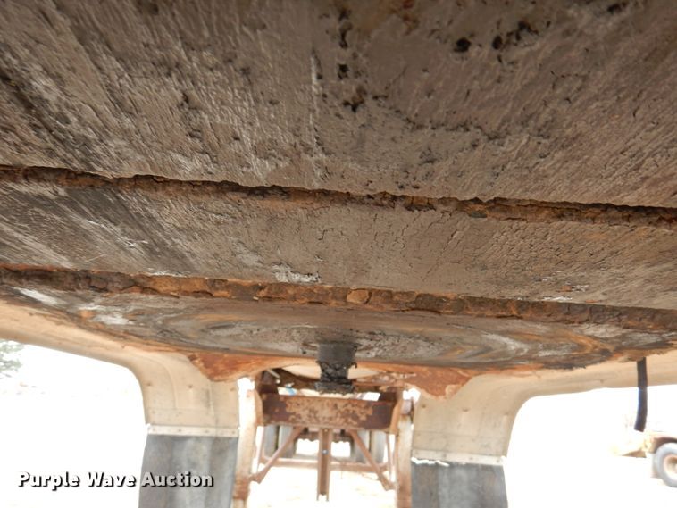 image for item DF7366 1979 Pullman Trailmobile T43I-12AF tank trailer