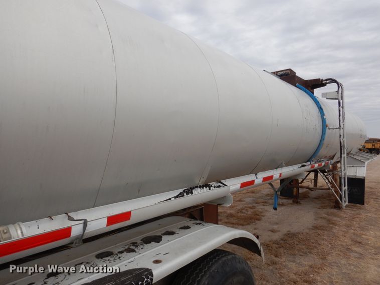 image for item DF7366 1979 Pullman Trailmobile T43I-12AF tank trailer