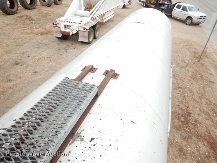 image for item DF7366 1979 Pullman Trailmobile T43I-12AF tank trailer