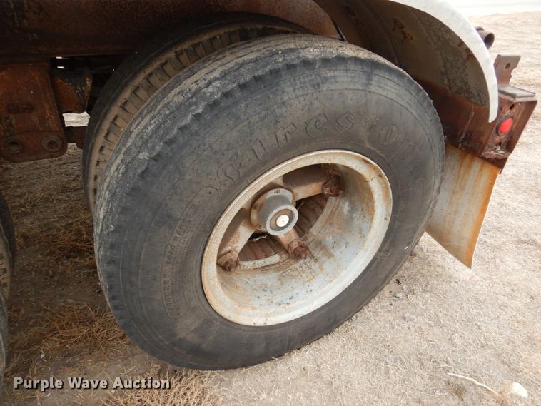 image for item DF7366 1979 Pullman Trailmobile T43I-12AF tank trailer