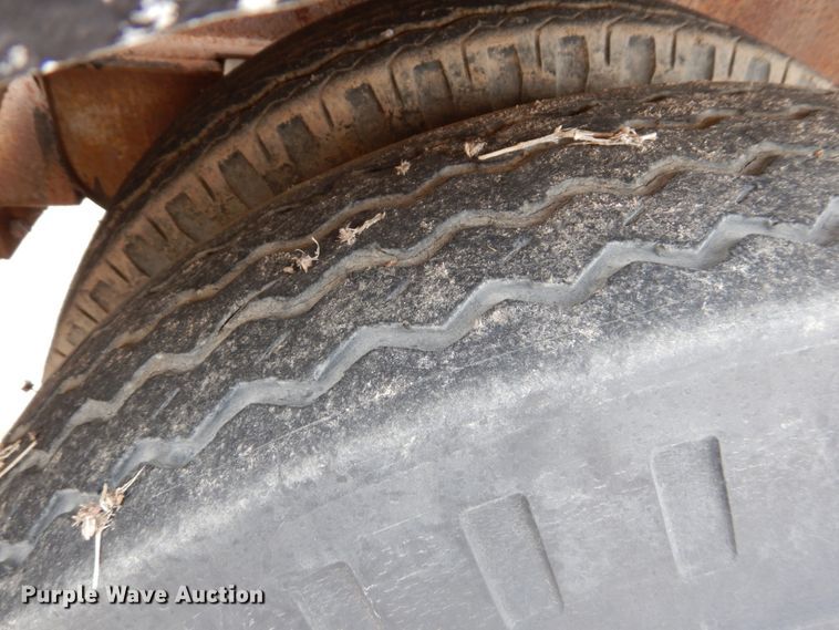 image for item DF7366 1979 Pullman Trailmobile T43I-12AF tank trailer