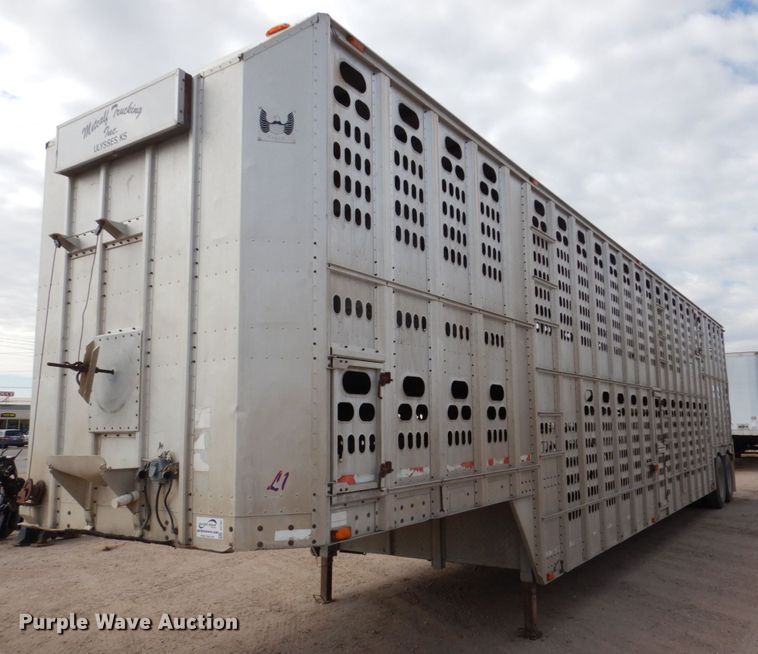 image for item DF7367 1991 Barrett Eagle Cattle Pot livestock trailer