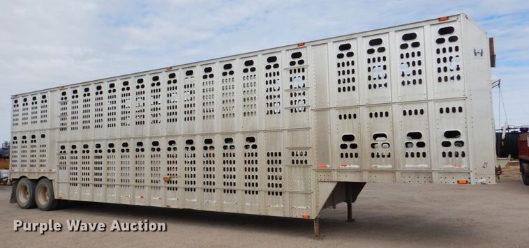 image for item DF7367 1991 Barrett Eagle Cattle Pot livestock trailer
