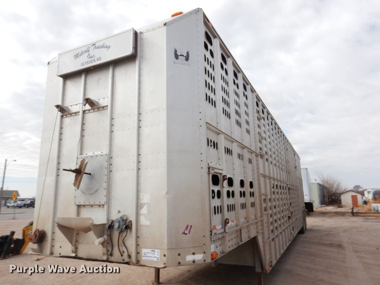image for item DF7367 1991 Barrett Eagle Cattle Pot livestock trailer