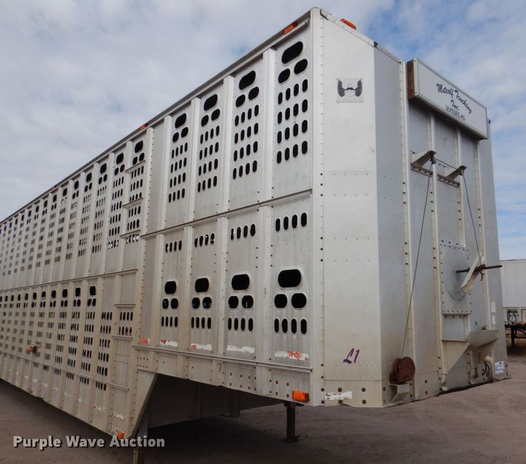 image for item DF7367 1991 Barrett Eagle Cattle Pot livestock trailer