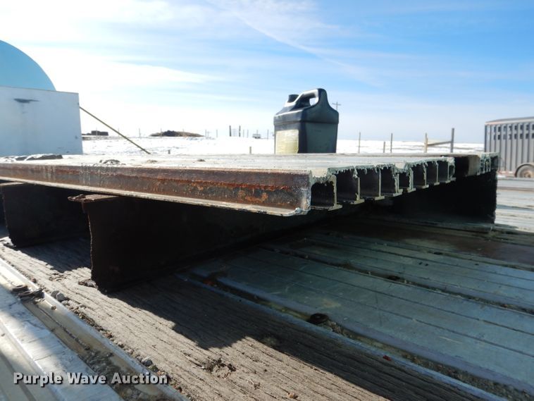 image for item DG5897 1999 Fontaine LFTW-6-8048WSAWM nurse tank trailer