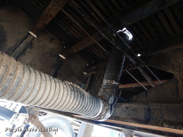 image for item DG5897 1999 Fontaine LFTW-6-8048WSAWM nurse tank trailer