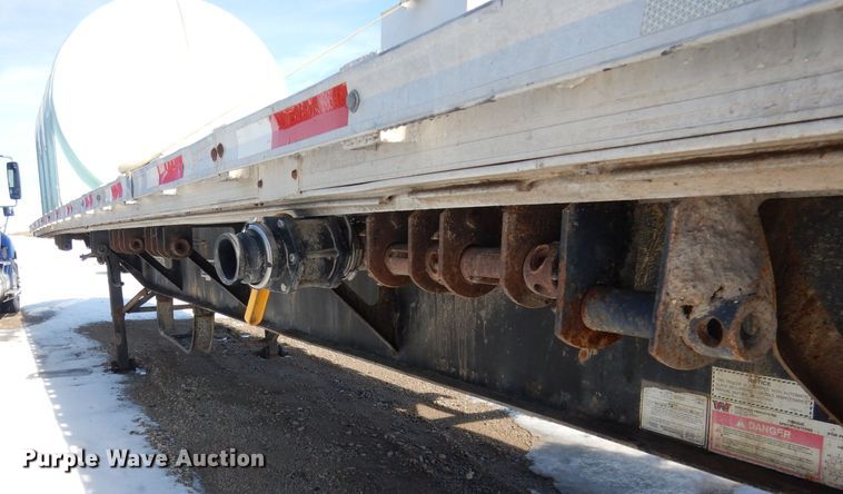 image for item DG5897 1999 Fontaine LFTW-6-8048WSAWM nurse tank trailer