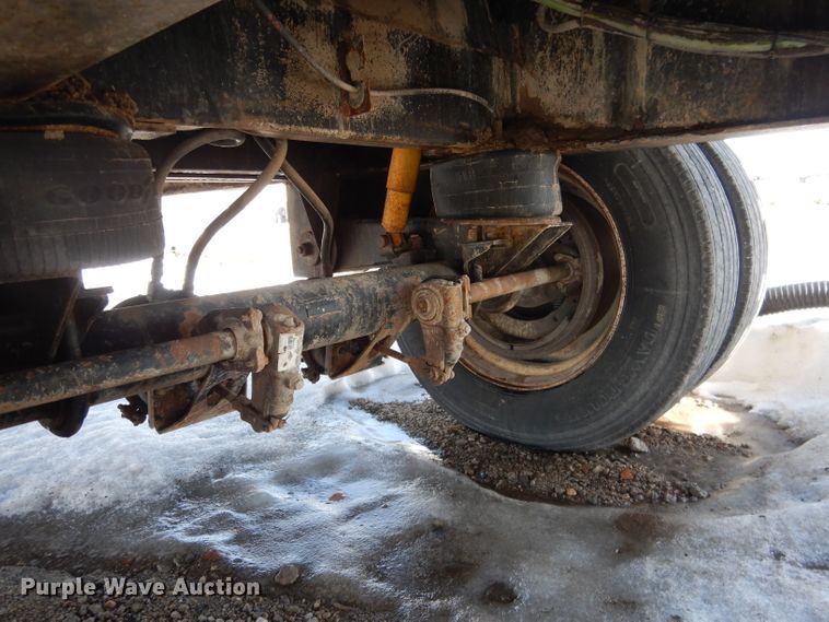 image for item DG5897 1999 Fontaine LFTW-6-8048WSAWM nurse tank trailer