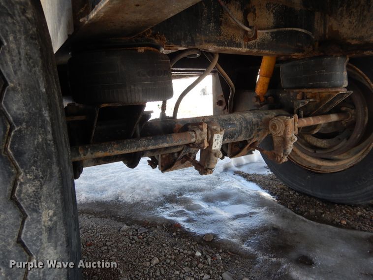 image for item DG5897 1999 Fontaine LFTW-6-8048WSAWM nurse tank trailer