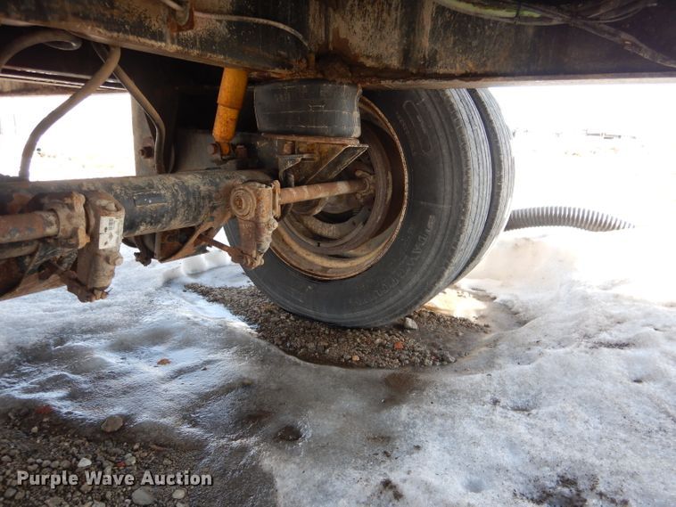 image for item DG5897 1999 Fontaine LFTW-6-8048WSAWM nurse tank trailer